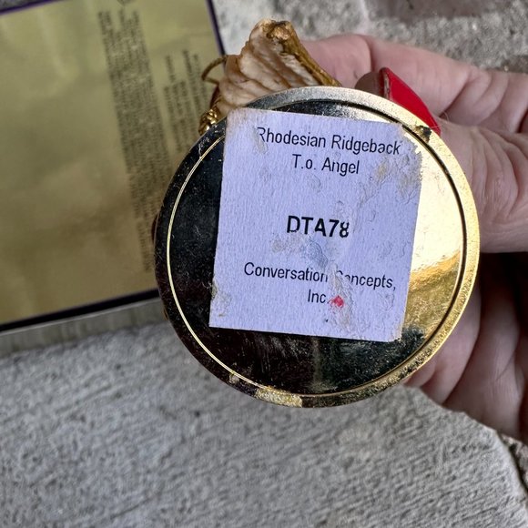 Rhodesian Ridgeback Ornament Christmas Dog Angel - Picture 6 of 6